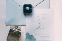 boda-invitacion-personalizada-acuarela-ilustracion-mar-playa-etereo-minimalista-papel-artesanal